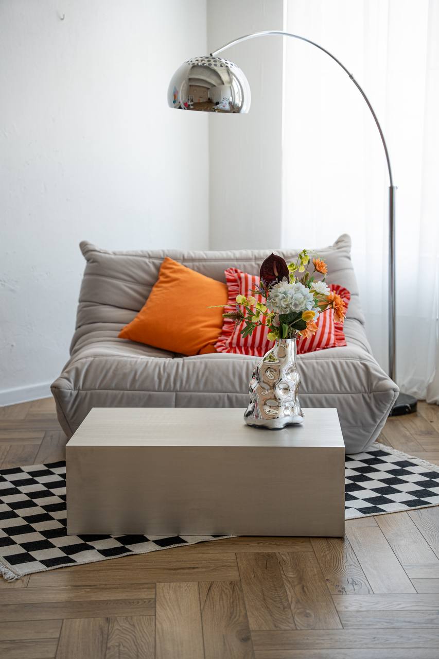 Metal coffee table size 80x50x40 cm, matte finish